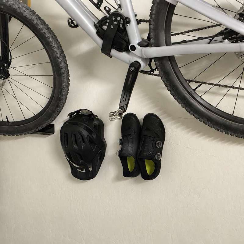 Wall Mount Storage Base Holder - đánh giá và giá Cycling Gear Wall Storage